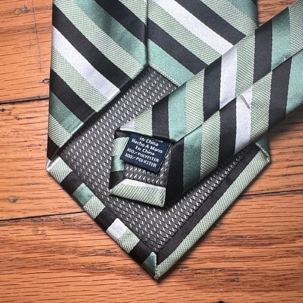 Beautiful Stafford Striped/Patterned Men's Tie Set